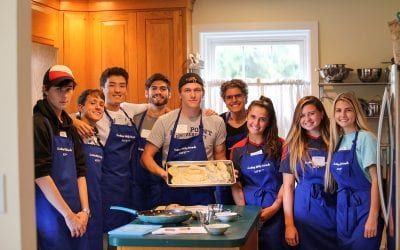 Julia de la Torre Launches “Cooking with Friends” with the Class of 2019