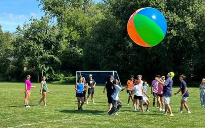 Peer Leaders Host Grade 9 Fun Day